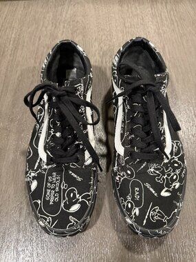 Vans x Peanuts Snoopy Old Skool Men 10.5 Women 12 Black White 2017 Rare